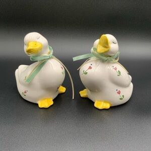 Vintage 1988 Summit Collection  Porcelain Singing Ducks